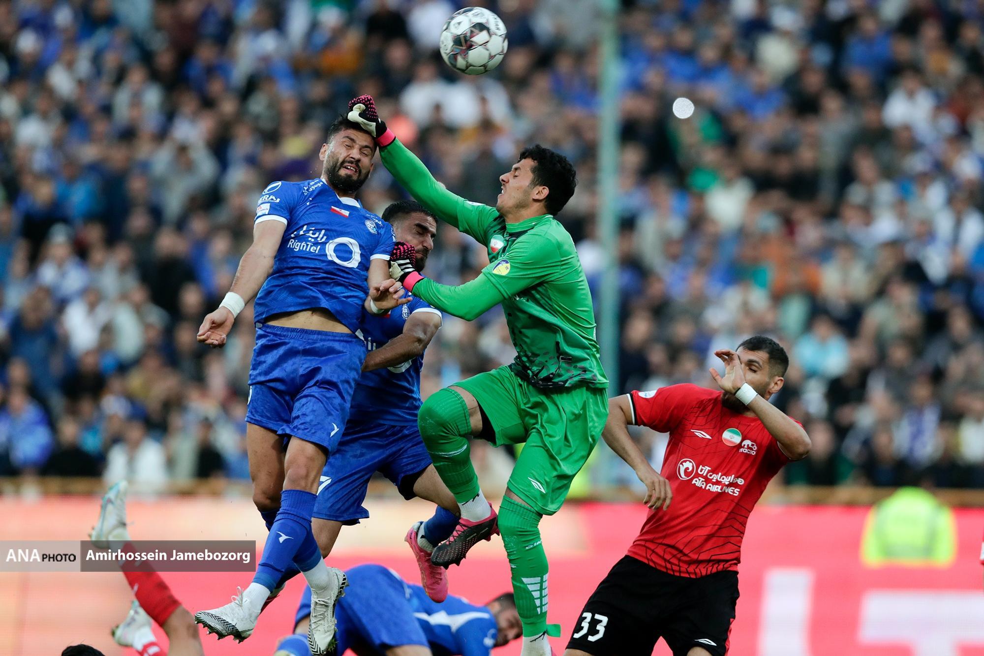 درباره صدرنشینی استقلال؛ چون میبرد غمی نیست درباره صدرنشینی استقلال؛ چون میبرد غمی نیست