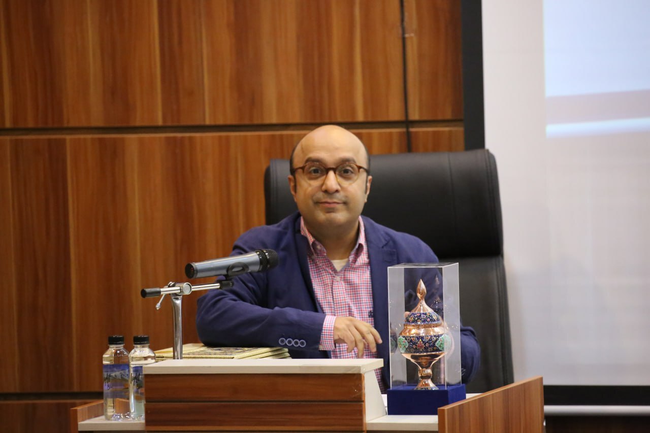 تقدیر از بهرام رادان برای ترویج علم تقدیر از بهرام رادان برای ترویج علم