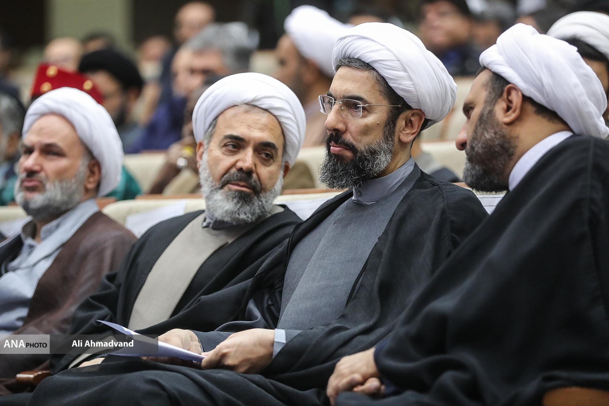 مقام معظم رهبری در اندیشه های قرآنی صاحب نظر و نوآور هستند مقام معظم رهبری در اندیشه های قرآنی صاحب نظر و نوآور هستند