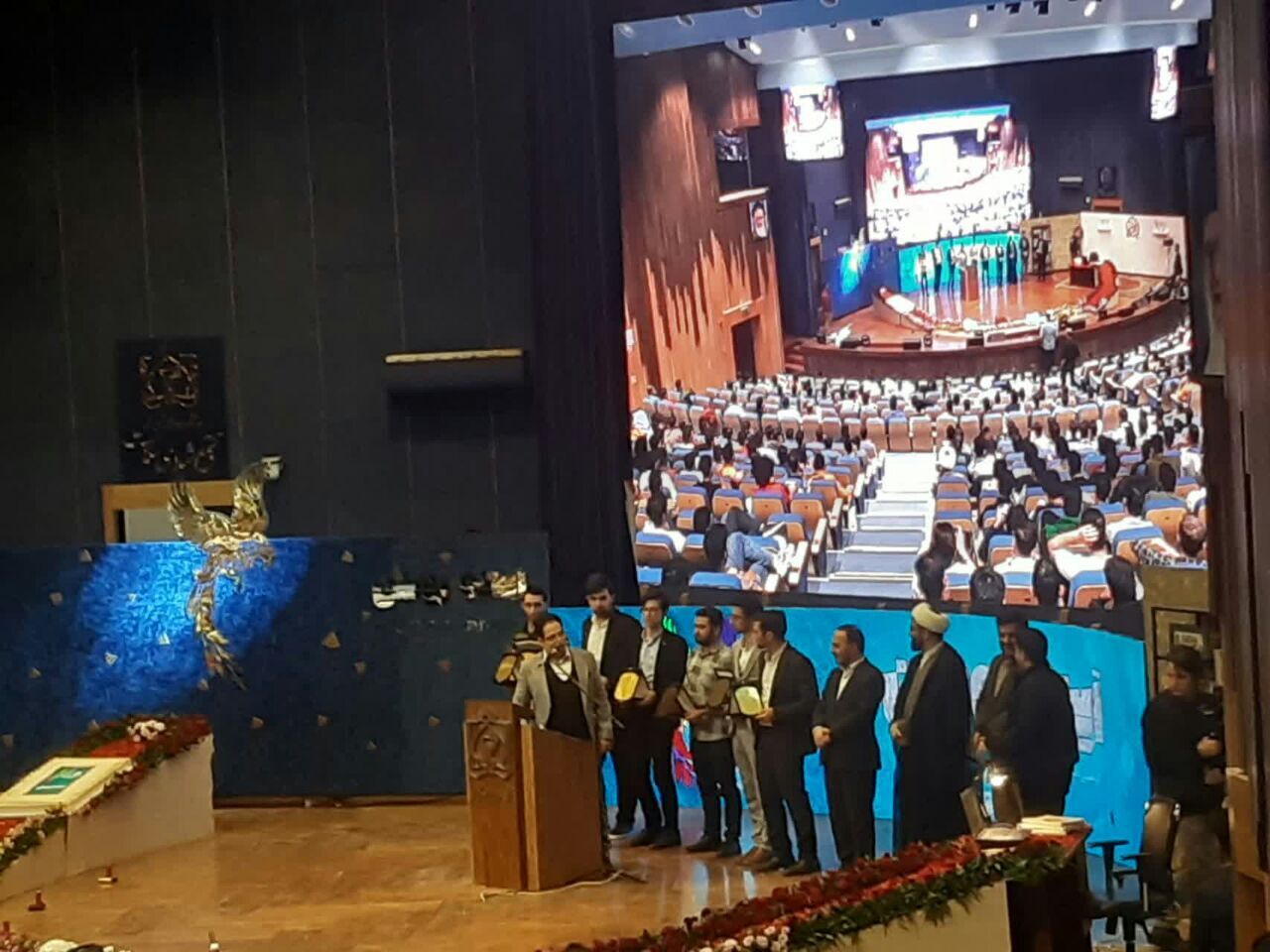 کرمی: ایران با بهرهمندی از استعداد و انگیزه جوانان بر موانع غلبه میکند کرمی: ایران با بهرهمندی از استعداد و انگیزه جوانان بر موانع غلبه میکند