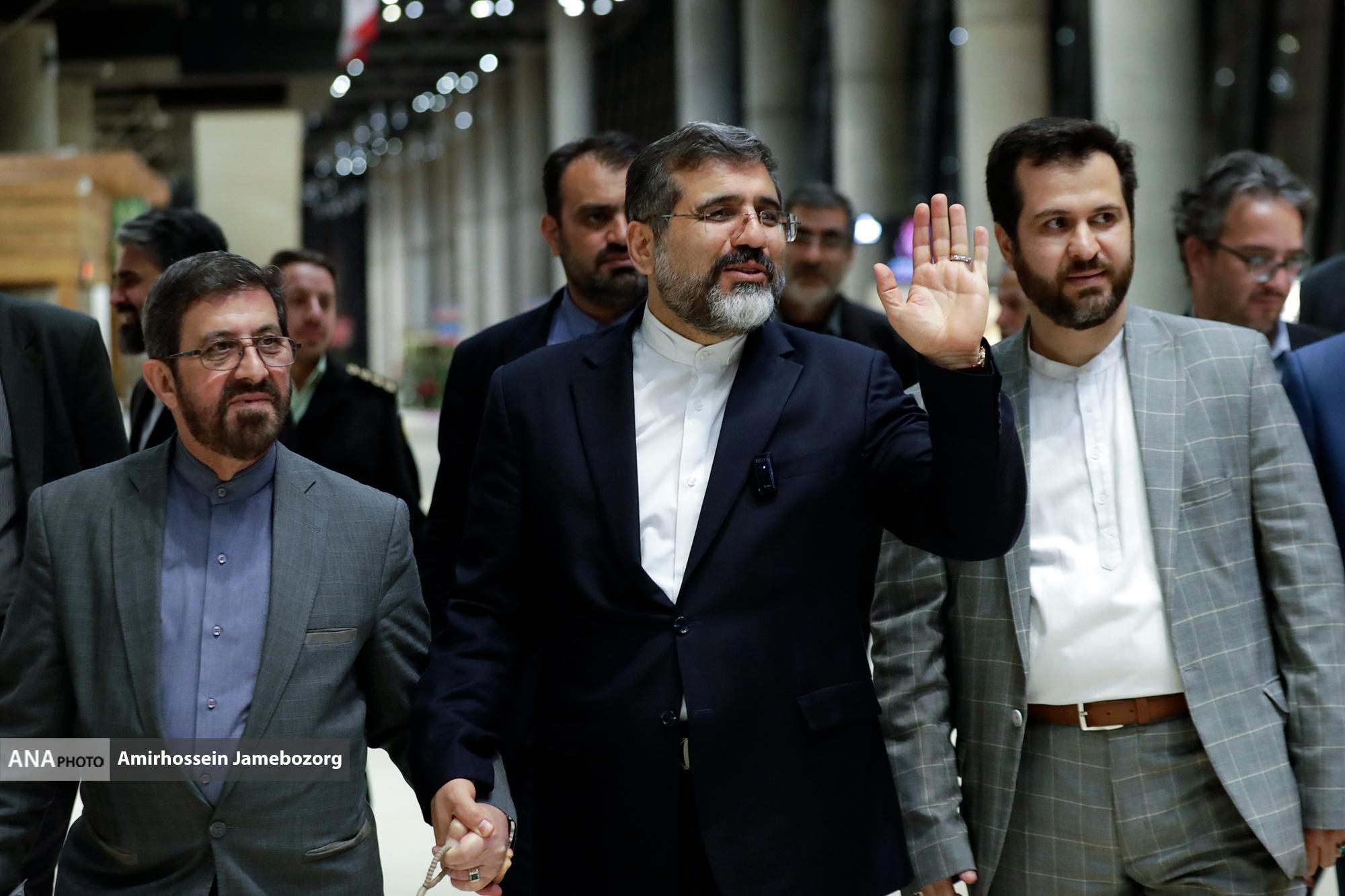 مراسم تجلیل از برگزیدگان «جایزه کتاب مداحان مؤلف» برگزار شد + عکس مراسم تجلیل از برگزیدگان «جایزه کتاب مداحان مؤلف» برگزار شد + عکس