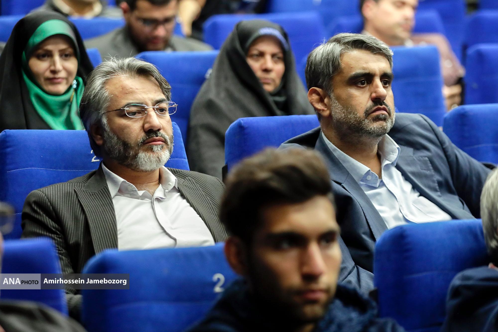 مراسم تجلیل از برگزیدگان «جایزه کتاب مداحان مؤلف» برگزار شد مراسم تجلیل از برگزیدگان «جایزه کتاب مداحان مؤلف» برگزار شد