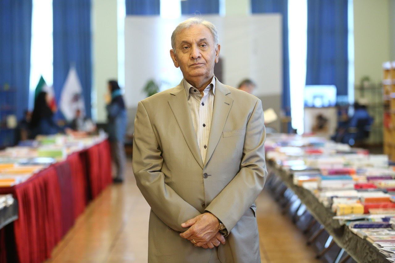 عین&zwnj;الهی: هزینه چاپ کتاب&zwnj;های هنری بالا است/ناشران نیاز به کمک وزارت فرهنگ دارند