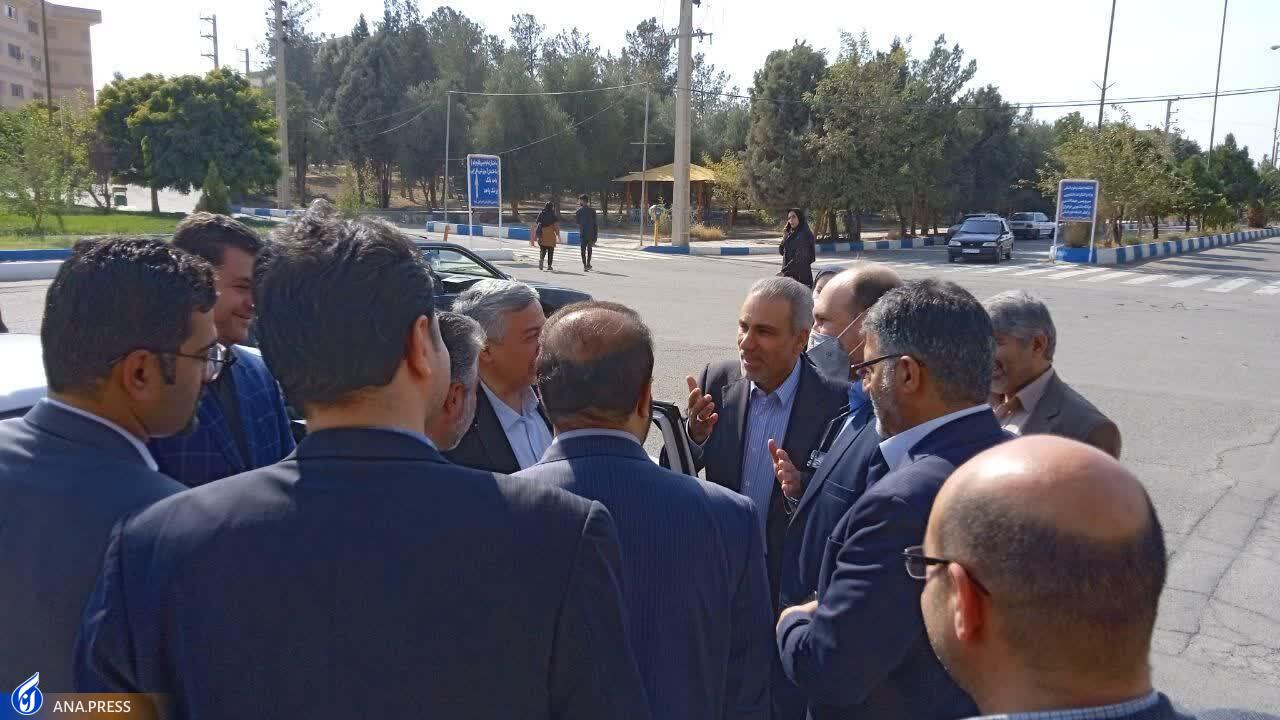 طرح تأمین مسکن اعضای هیئت علمی و کارمندان دانشگاه آزاد ورامین بررسی شد طرح تأمین مسکن اعضای هیئت علمی و کارمندان دانشگاه آزاد ورامین بررسی شد