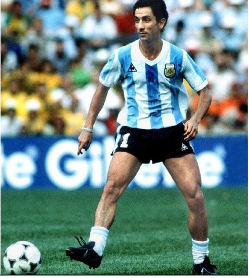 بازی براساس خرافات، دلایل مذهبی و ریاضی یا سال تولد؛ ۱۰ بازیکن فوتبال با شماره پیراهن‌های عجیب و غریب کدام هستند؟