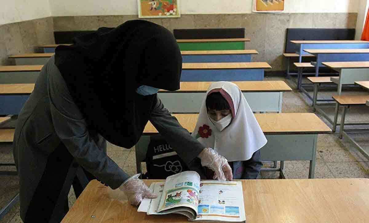 کیفیت آموزش و پرورش ایران پایین است/ فاصله بین نظر و عمل مهمترین مسئله نظام آموزشی