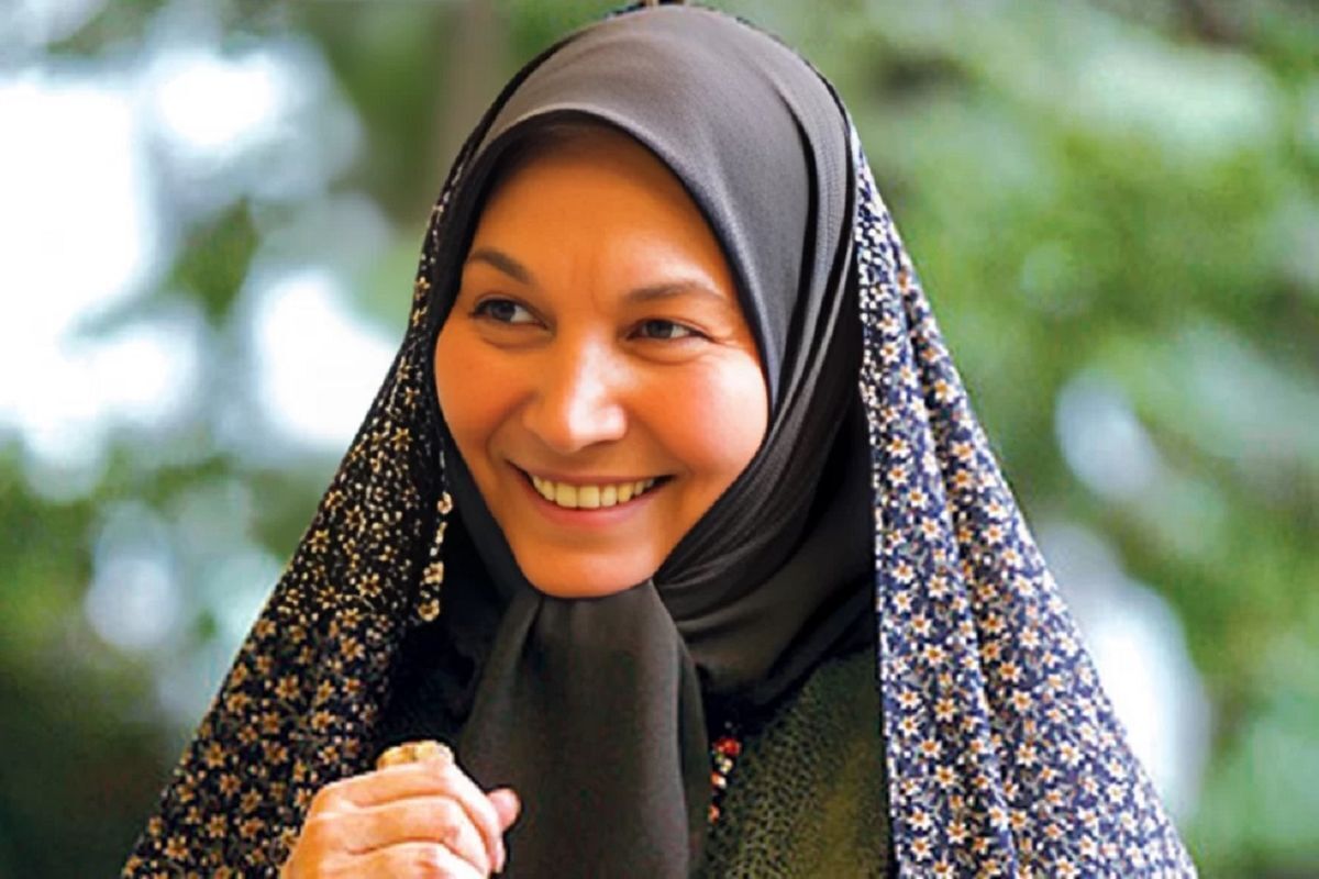 برگزاری مراسم یادبود پروانه معصومی در مسجد بلال صداوسیما برگزاری مراسم یادبود پروانه معصومی در مسجد بلال صداوسیما