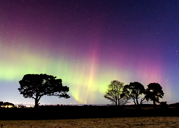 شفق قطبی، نورهای رنگارنگ در آسمان زمین