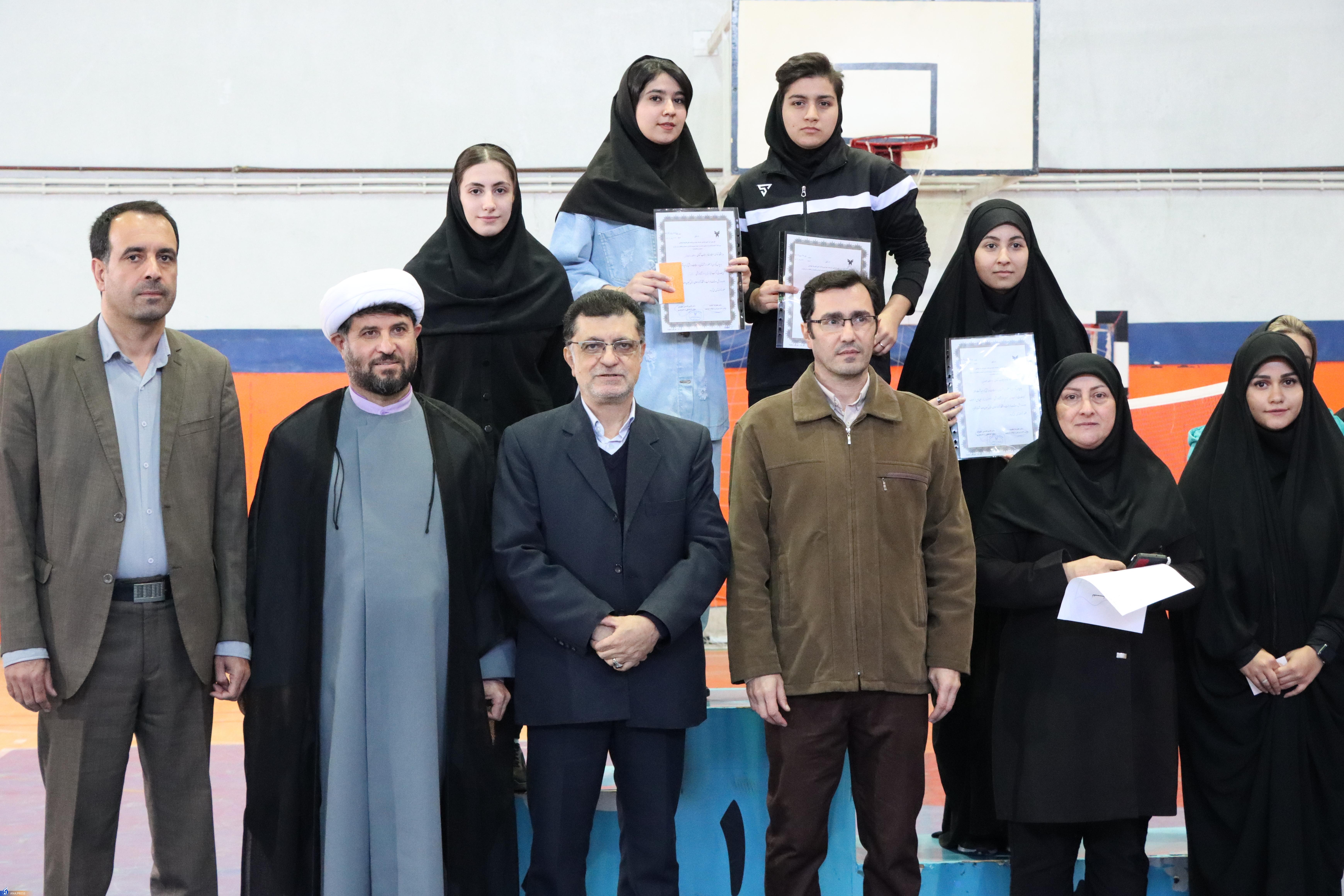 تیم رشت قهرمان مسابقات کاراته پسران منطقه ۳ دانشگاه آزاد شد تیم رشت قهرمان مسابقات کاراته پسران منطقه ۳ دانشگاه آزاد شد