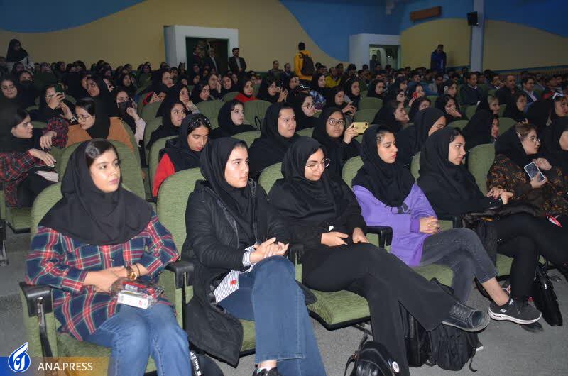 دانشگاه نماد استکبارستیزی و مطالبهگری است دانشگاه نماد استکبارستیزی و مطالبهگری است