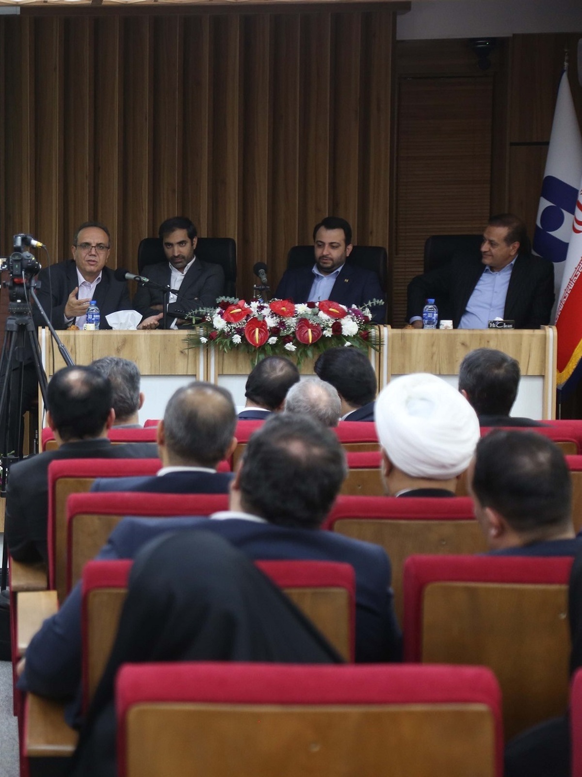 20 راهبرد برای ارتقای سهم از بازار بانک صادرات ایران در استان قم