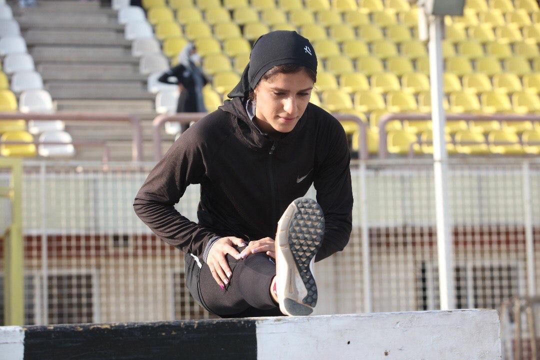 رکورددار پرش طول زنان: بخواهم با یک مربی زن تمرین کنم باید زیر نظر معلم ورزش باشم!/3 ترم دیگر دندانپزشک می‌شوم