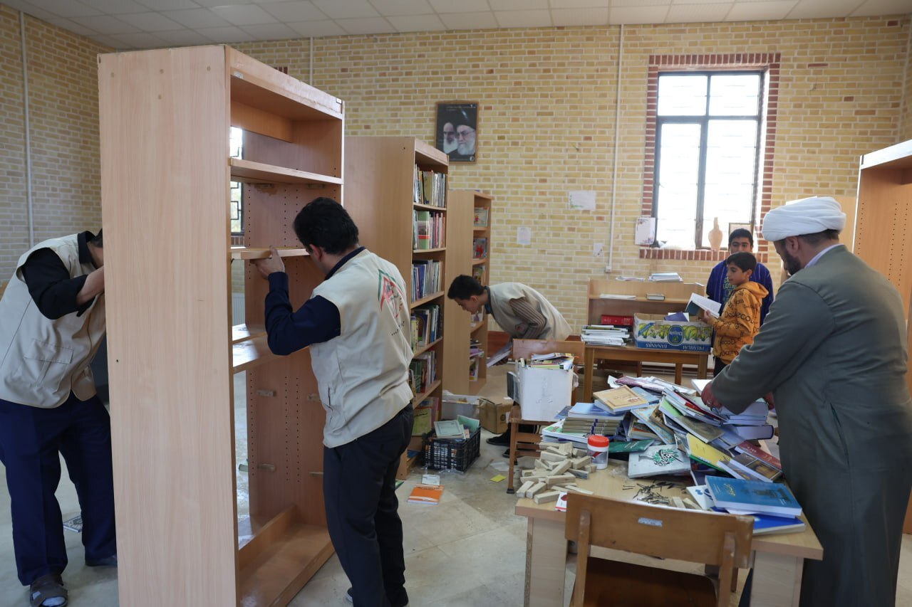 افتتاح دهمین کتابخانه گروه جهادی شهدا مزین به نام «شهیدآرمان علی وردی» + عکس و فیلم