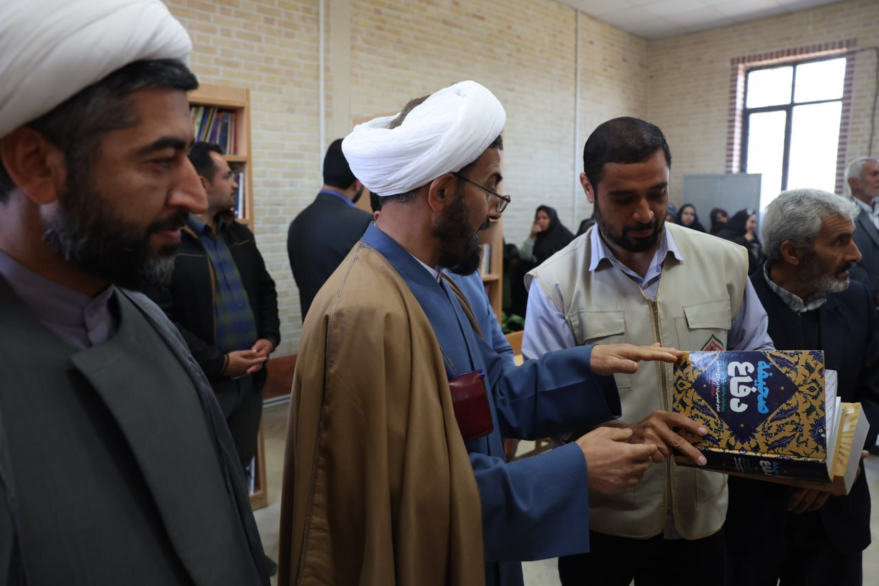 افتتاح دهمین کتابخانه گروه جهادی شهدا مزین به نام «شهیدآرمان علی وردی» + عکس و فیلم