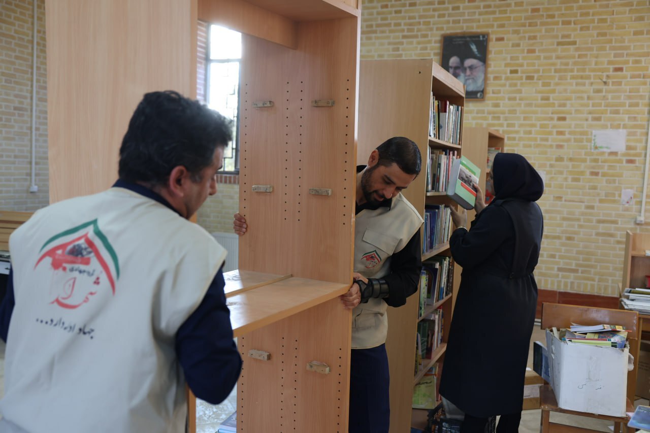 افتتاح دهمین کتابخانه گروه جهادی شهدا مزین به نام «شهیدآرمان علی وردی» + عکس و فیلم