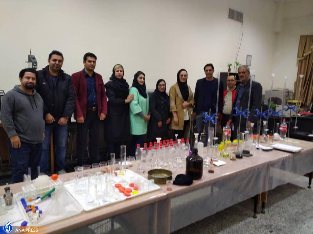 ۹ فارغالتحصیل مرودشتی در انتظار اخذ مجوز بهرهبرداری از آزمایشگاههای آب، خاک و گیاه ۹ فارغالتحصیل مرودشتی در انتظار اخذ مجوز بهرهبرداری از آزمایشگاههای آب، خاک و گیاه