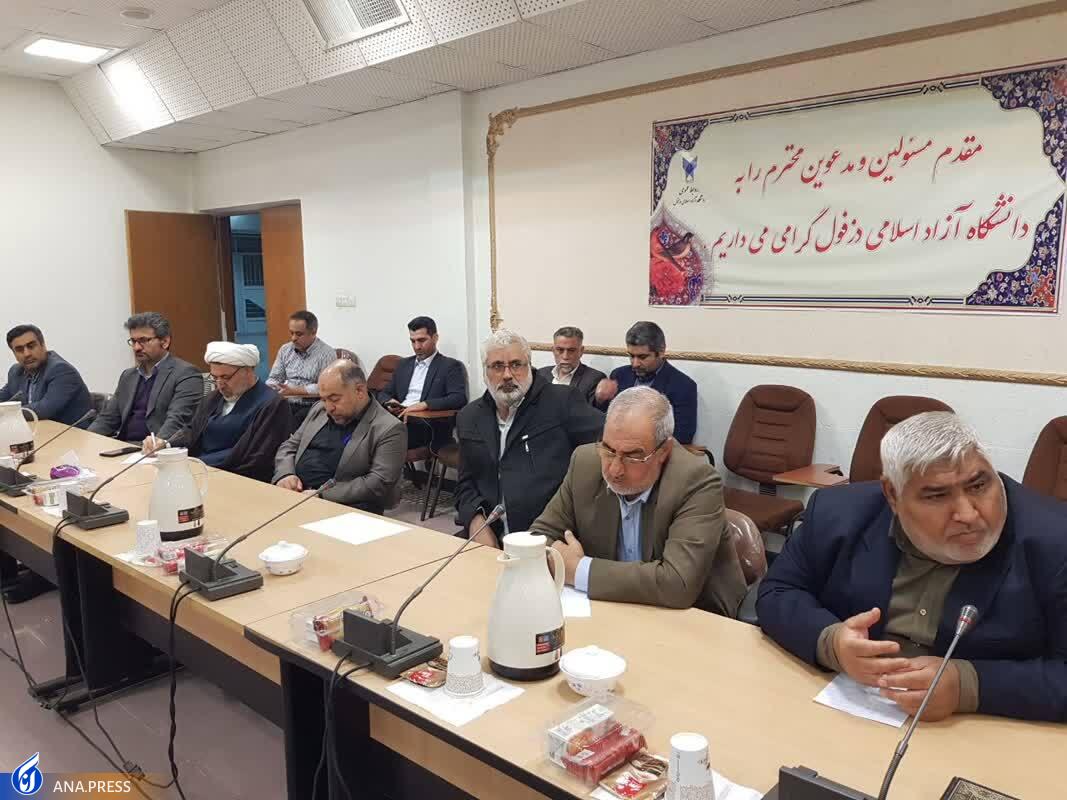 انتقال مفاهیم و باورهای دینی جز با جهاد تبیین محقق نمیشود انتقال مفاهیم و باورهای دینی جز با جهاد تبیین محقق نمیشود