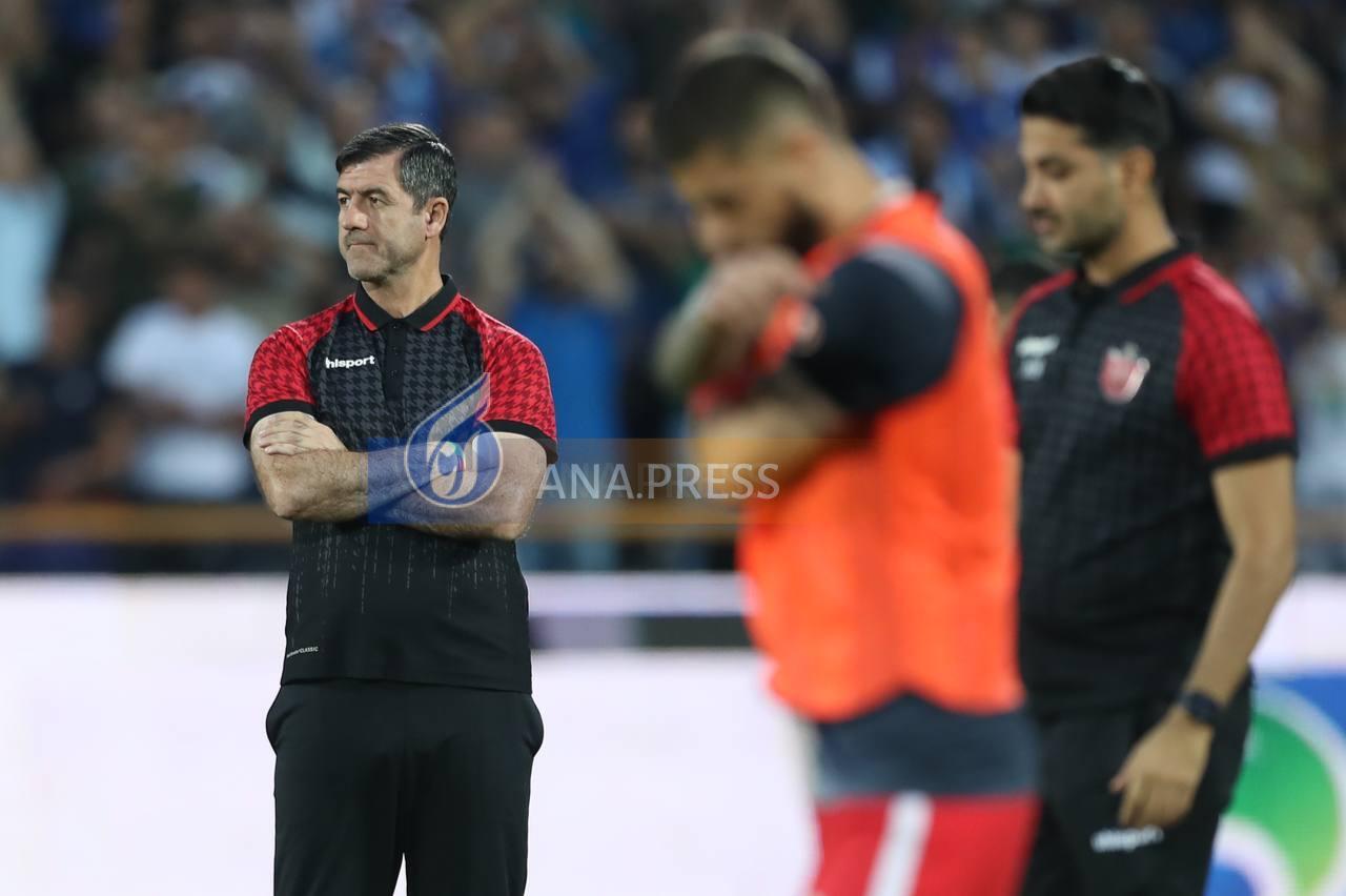 مرور حواشی آخرین دربی| از مصدومیت گلر استقلال و اهانت به دروازهبان پرسپولیس تا اخراج جنجالی ساپینتو و خطر کوری یک هوادار مرور حواشی آخرین دربی| از مصدومیت گلر استقلال و اهانت به دروازهبان پرسپولیس تا اخراج جنجالی ساپینتو و خطر کوری یک هوادار