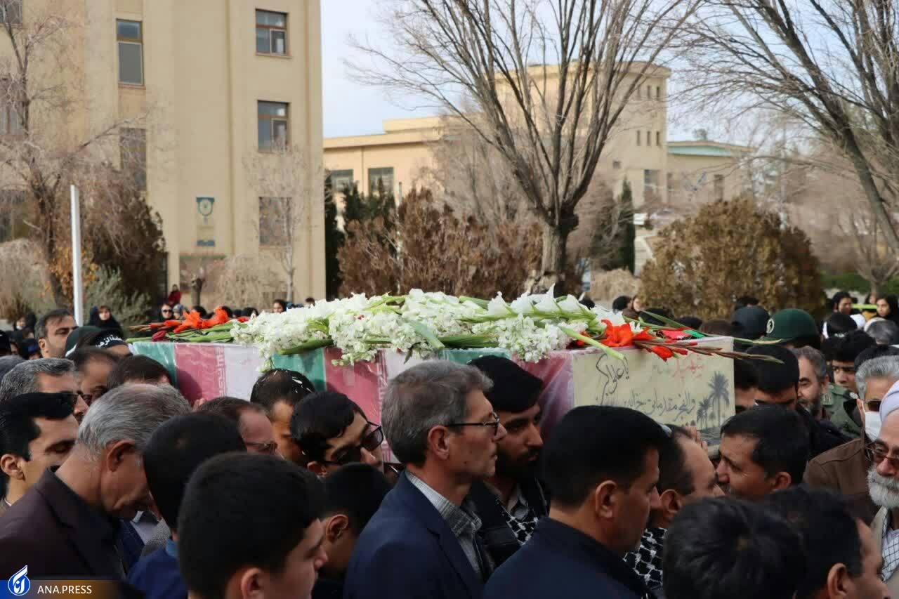 فیلم | میزبانی دانشگاه آزاد اسلامی از شهدای گمنام فیلم | میزبانی دانشگاه آزاد اسلامی از شهدای گمنام