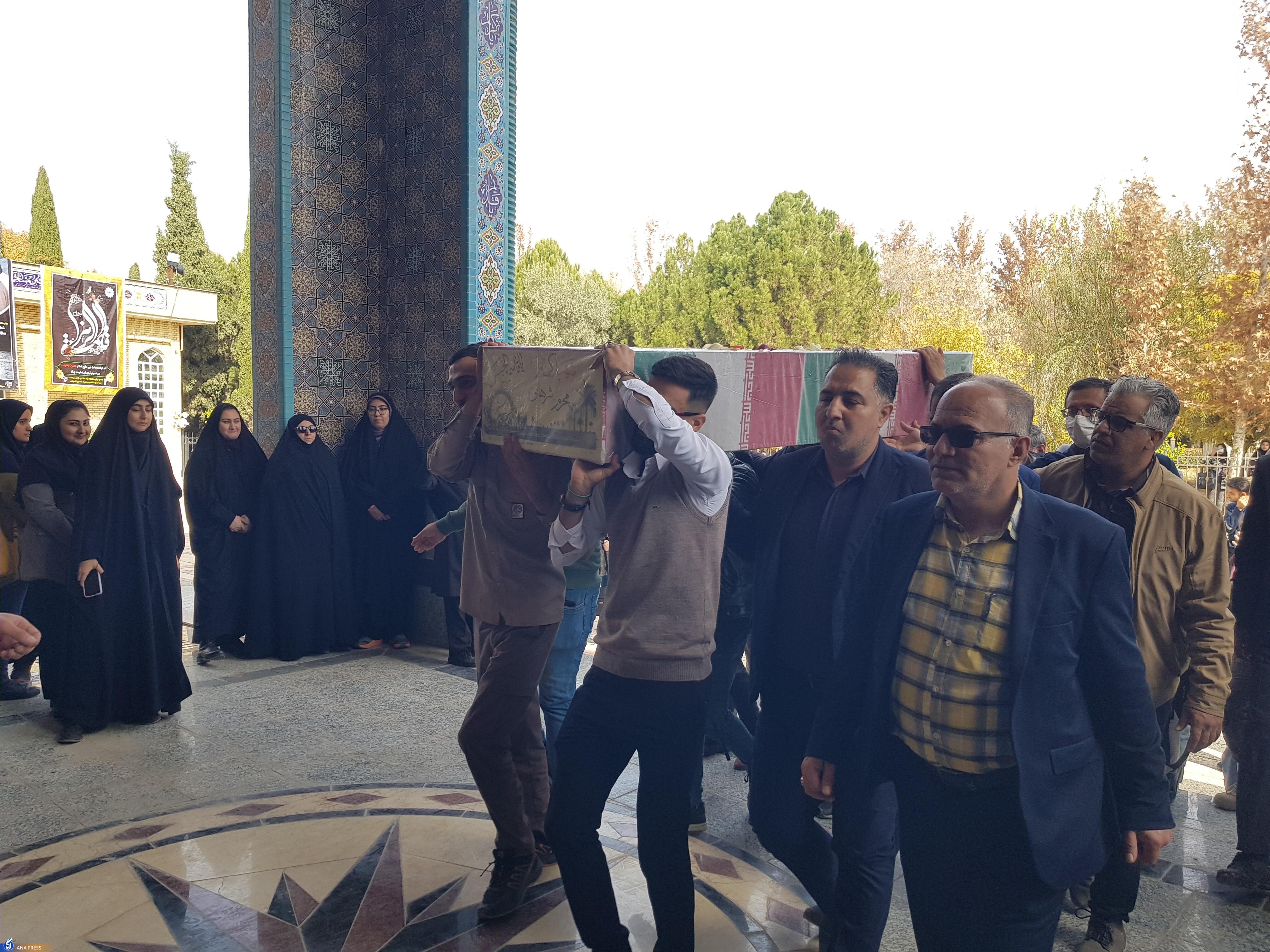 فیلم | میزبانی دانشگاه آزاد اسلامی از شهدای گمنام فیلم | میزبانی دانشگاه آزاد اسلامی از شهدای گمنام