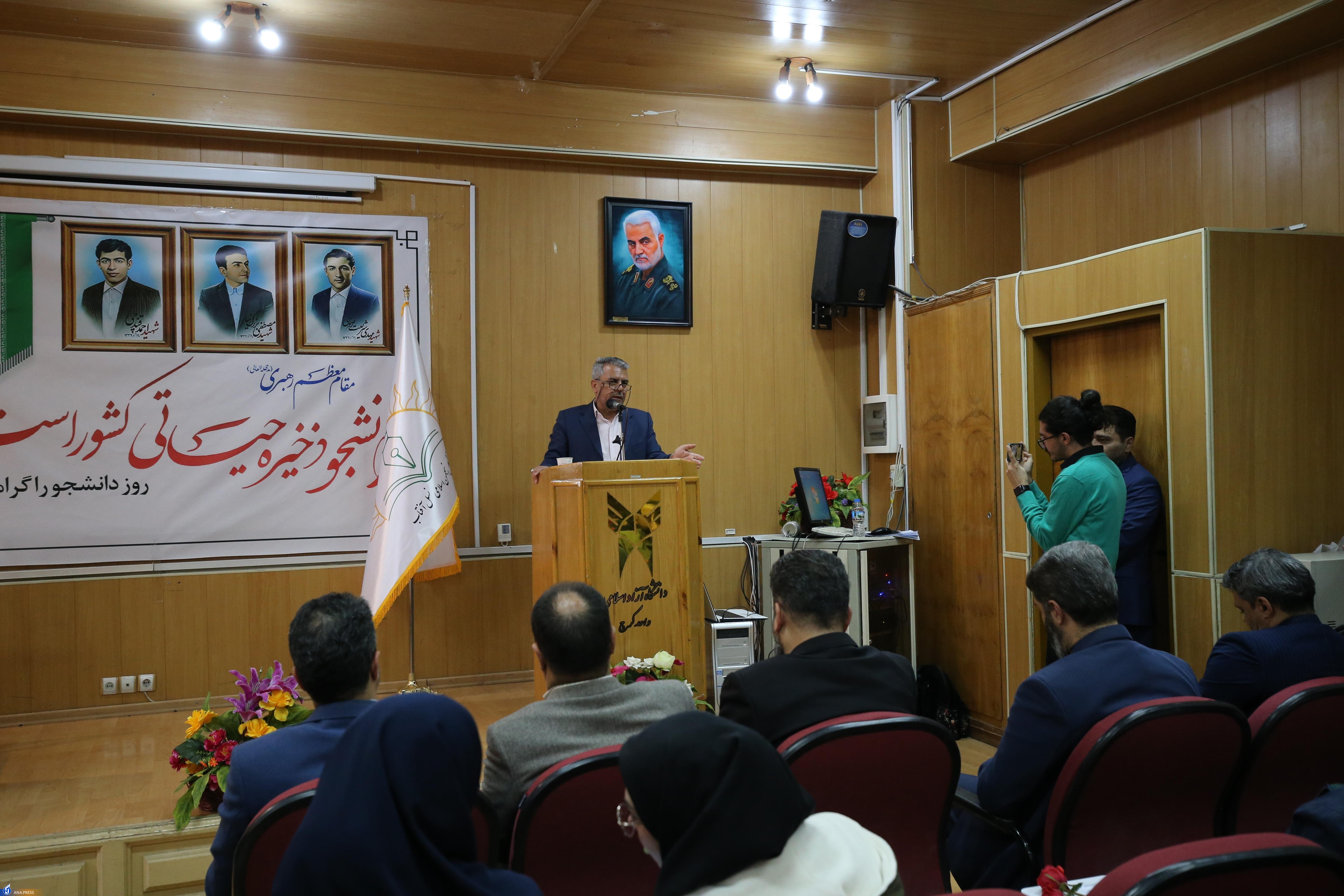 دستاورد دانشگاه‌ها باید نخبگانی همچون شهید چمران‌ها باشد