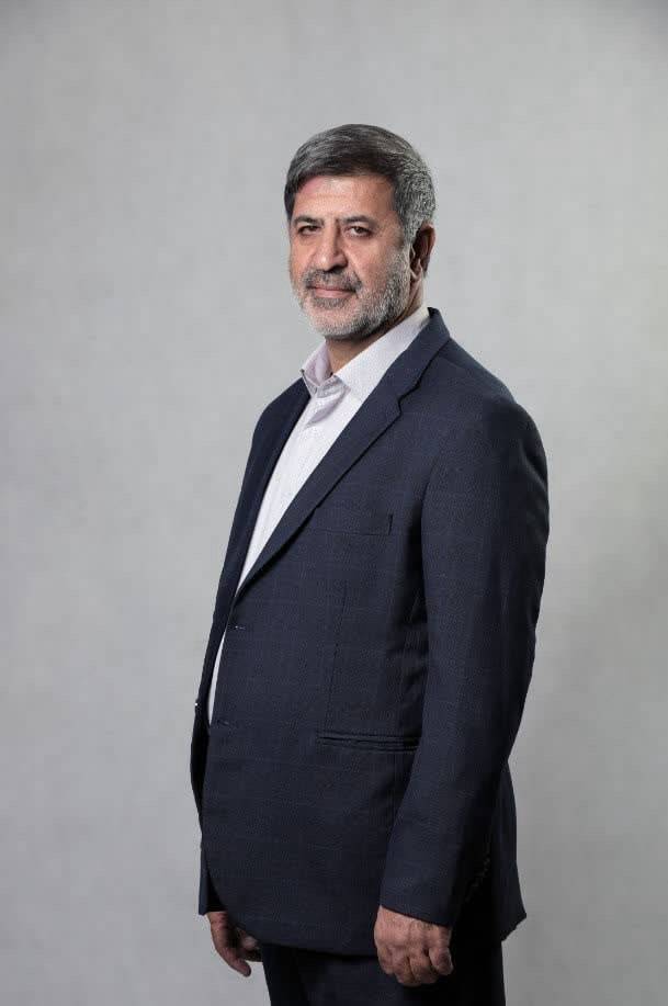 تقدیر از اصغر بختیاری در جشنواره سینما حقیقت تقدیر از اصغر بختیاری در جشنواره سینما حقیقت