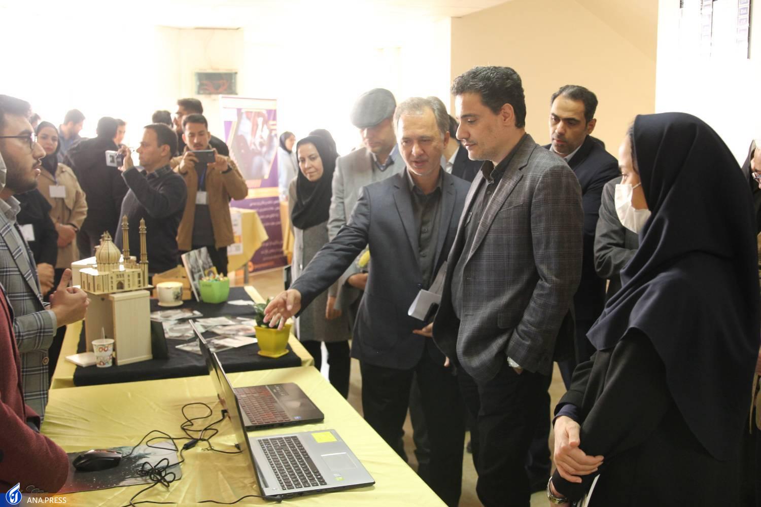 برگزیدگان حوزه پژوهش و فناوری دانشگاه آزاد تهران شمال تجلیل شدند