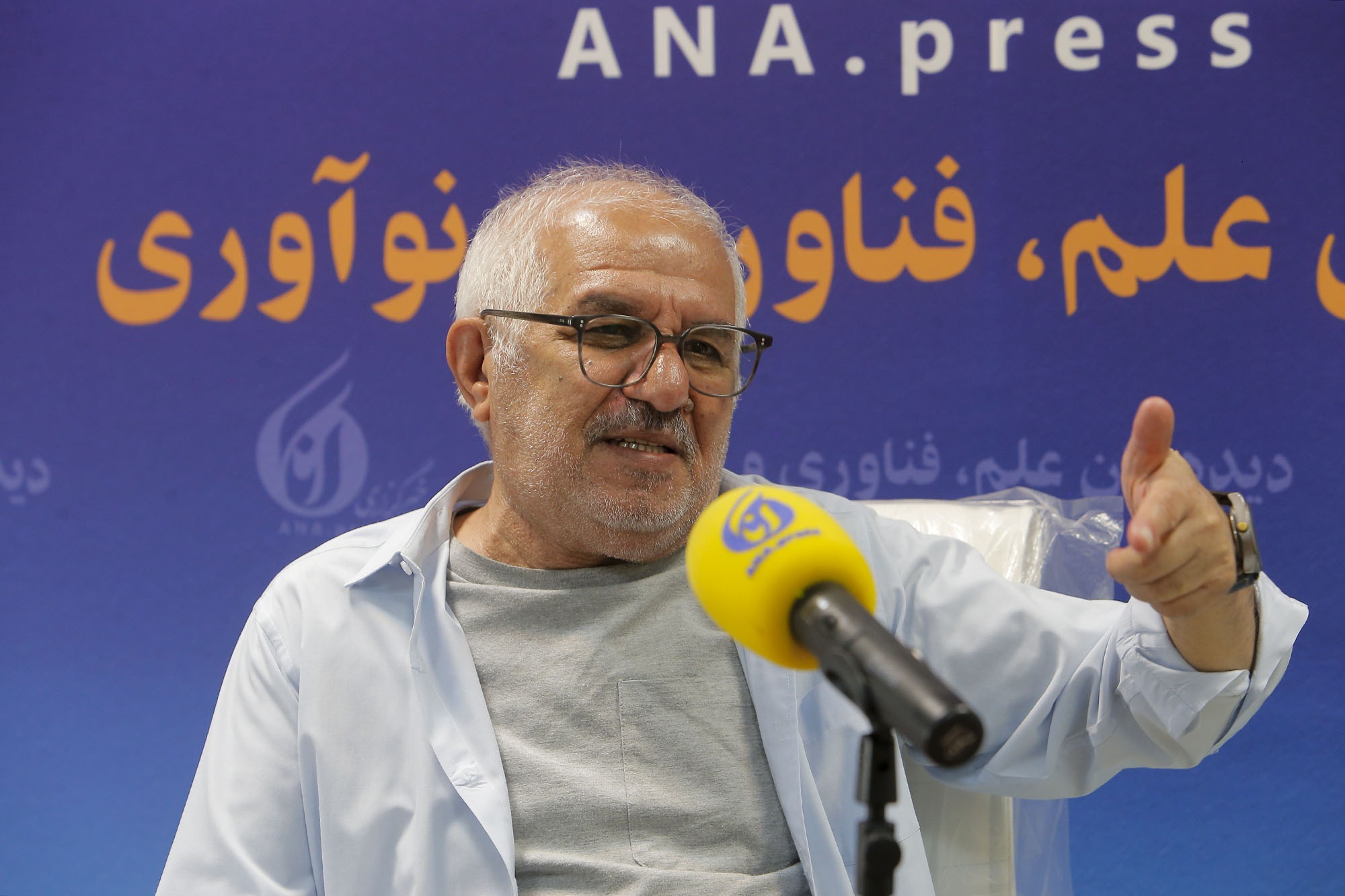 همه از خانه سینما توقع دارند، اما محدودیتهای آن را نمیشناسند همه از خانه سینما توقع دارند، اما محدودیتهای آن را نمیشناسند