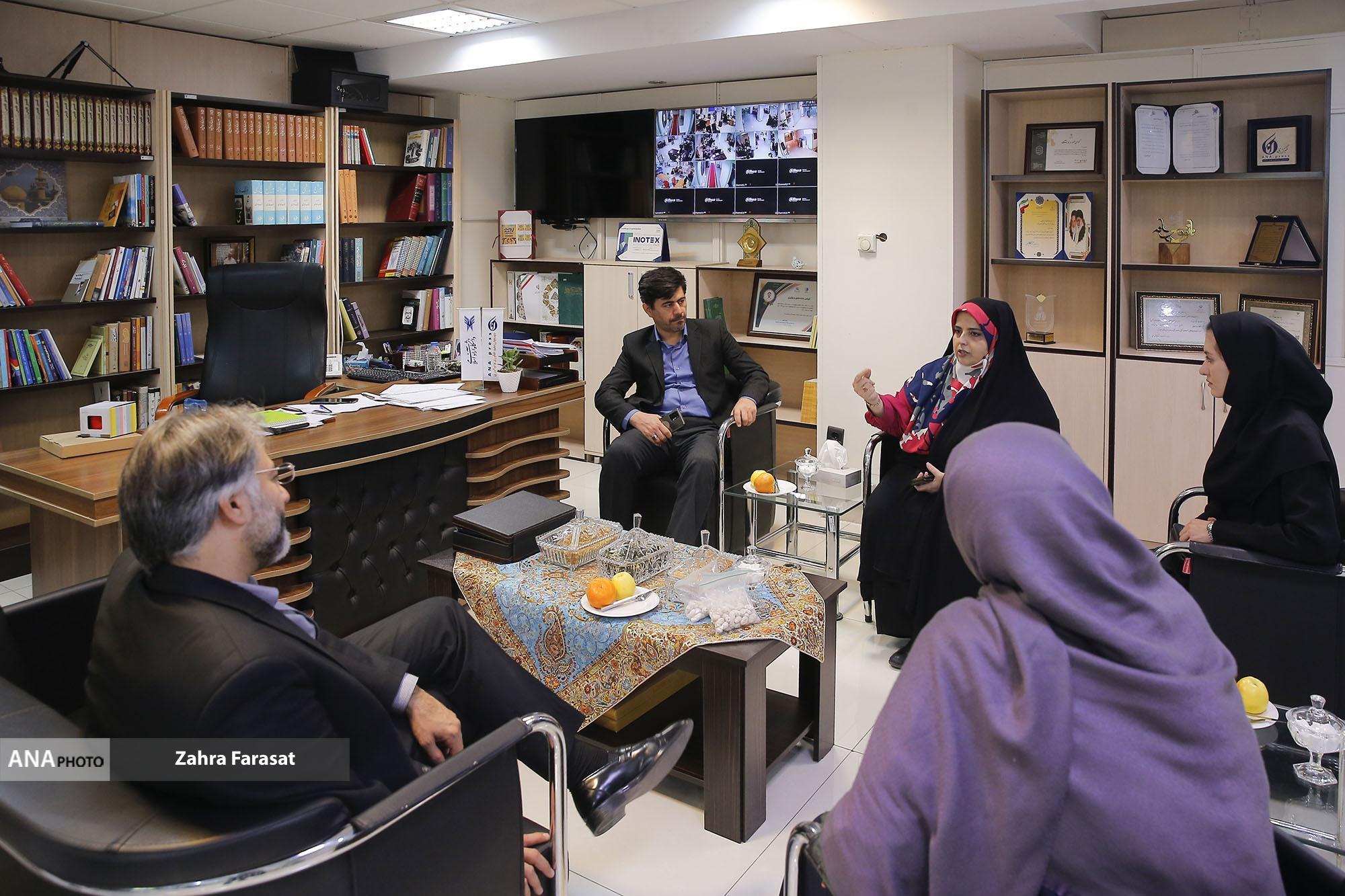 رقابت در اقتصاد اشتراکی با هوش مصنوعی مهرنوش