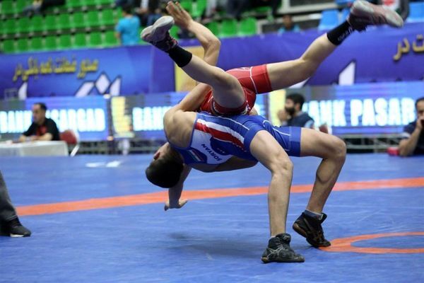 سفره کوچک و سهم ناچیز فرنگیکاران از لیگ؛ تحریم لیگ از سوی ستارگان بیشتر شد! سفره کوچک و سهم ناچیز فرنگیکاران از لیگ؛ تحریم لیگ از سوی ستارگان بیشتر شد!