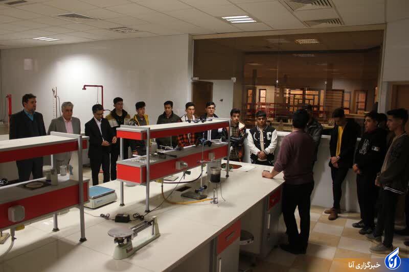 جذب فارغالتحصیلان دانشگاه آزاد بهصورت هوشمندانه اجرایی میشود جذب فارغالتحصیلان دانشگاه آزاد بهصورت هوشمندانه اجرایی میشود