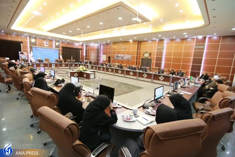 رابطه تربیتی مؤثر استاد با دانشجو مهم‌ترین کار فرهنگی در دانشگاه‌هاست