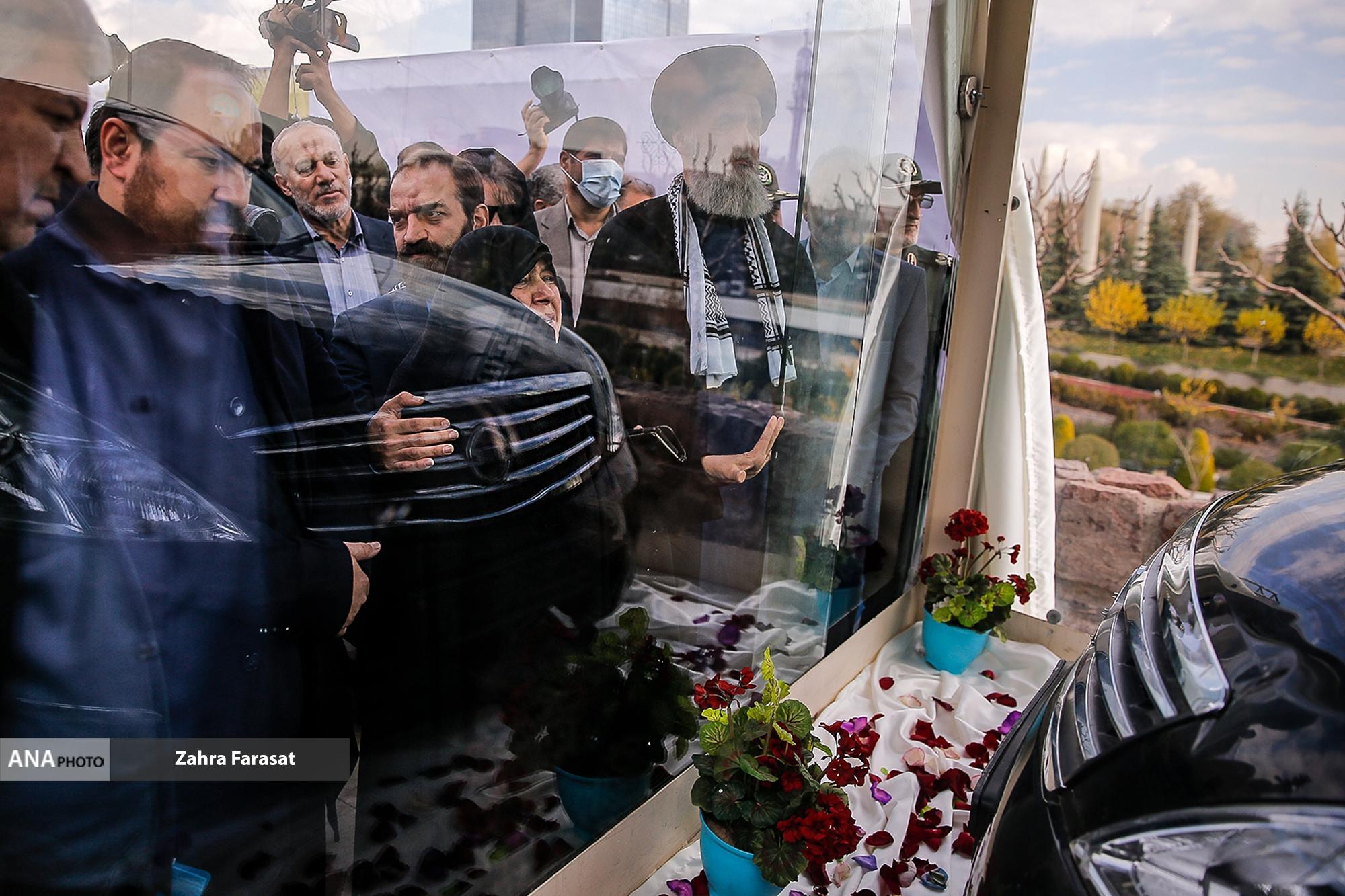 رونمایی از کتاب «فخر ایران» و خودروی شهید فخری‌زاده در روز ترور