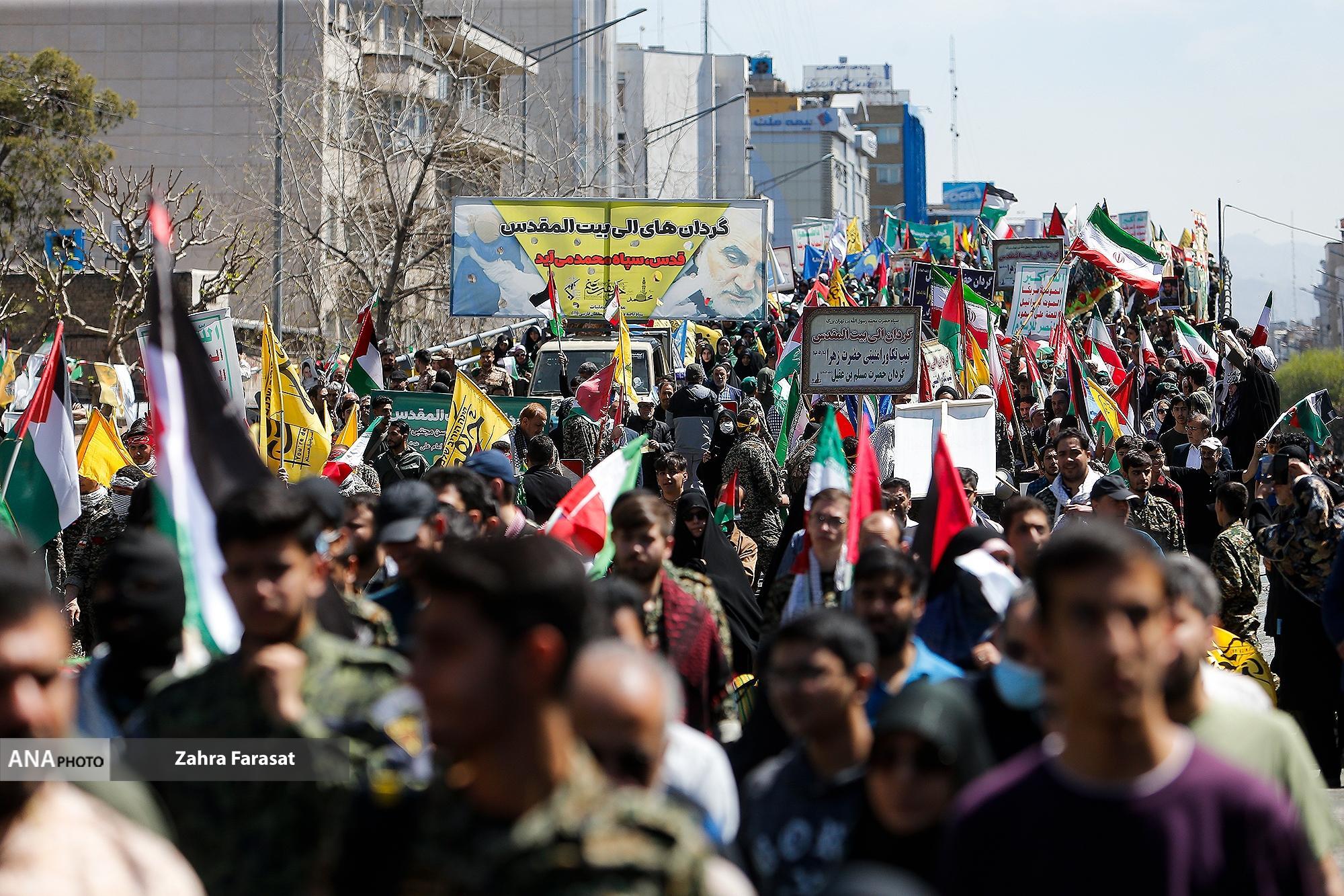ایران در حمایت از غزه به پاخاست/ بیعت مردم تهران با شهدای راه قدس ایران در حمایت از غزه به پاخاست/ بیعت مردم تهران با شهدای راه قدس
