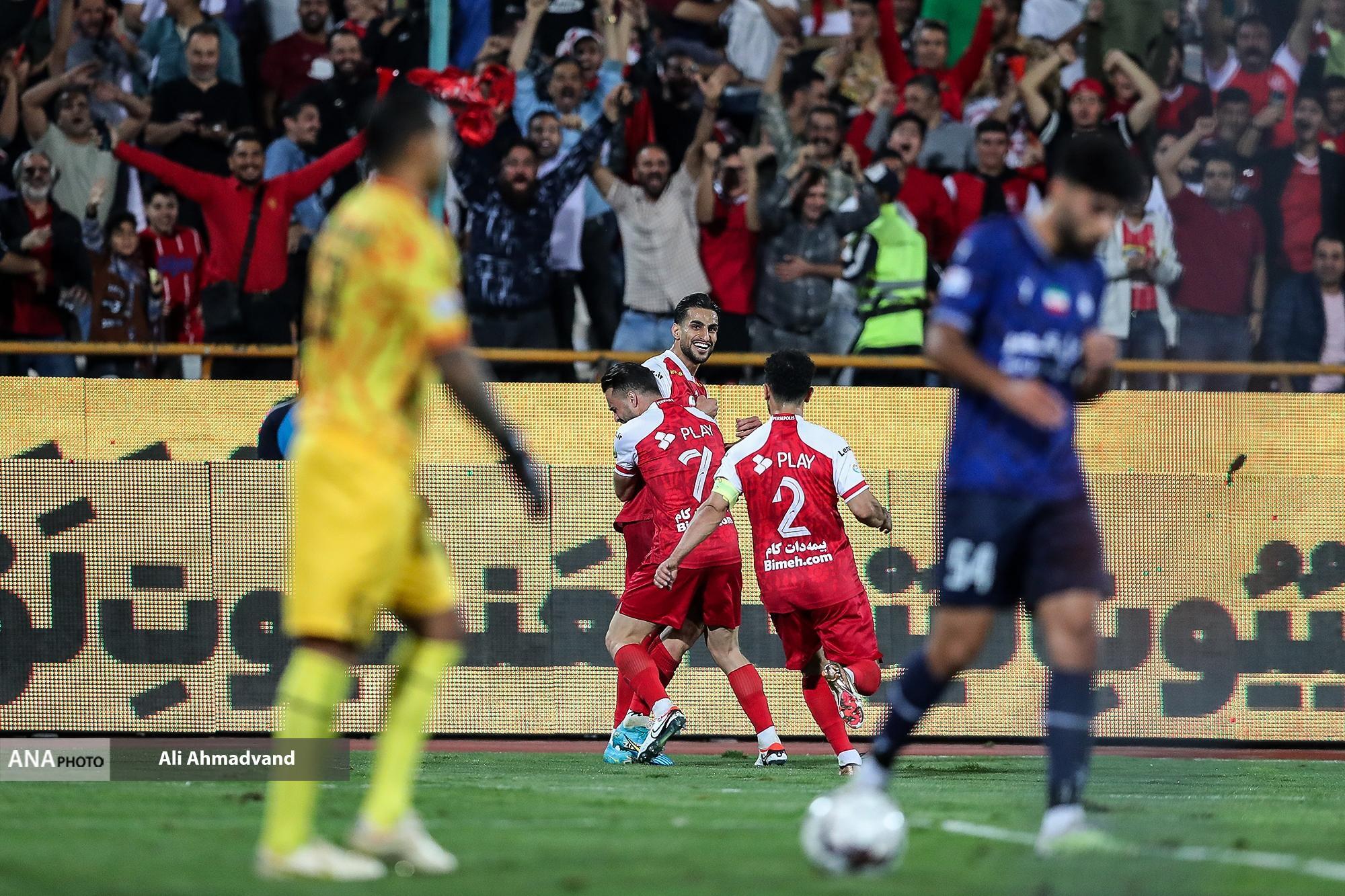 مرور اتفاقات آخرین تقابل گلگهر و پرسپولیس| از مصدومیت دو ستاره پرسپولیس تا پرپر شدن گل سالم گلگهر+تصاویر مرور اتفاقات آخرین تقابل گلگهر و پرسپولیس| از مصدومیت دو ستاره پرسپولیس تا پرپر شدن گل سالم گلگهر+تصاویر