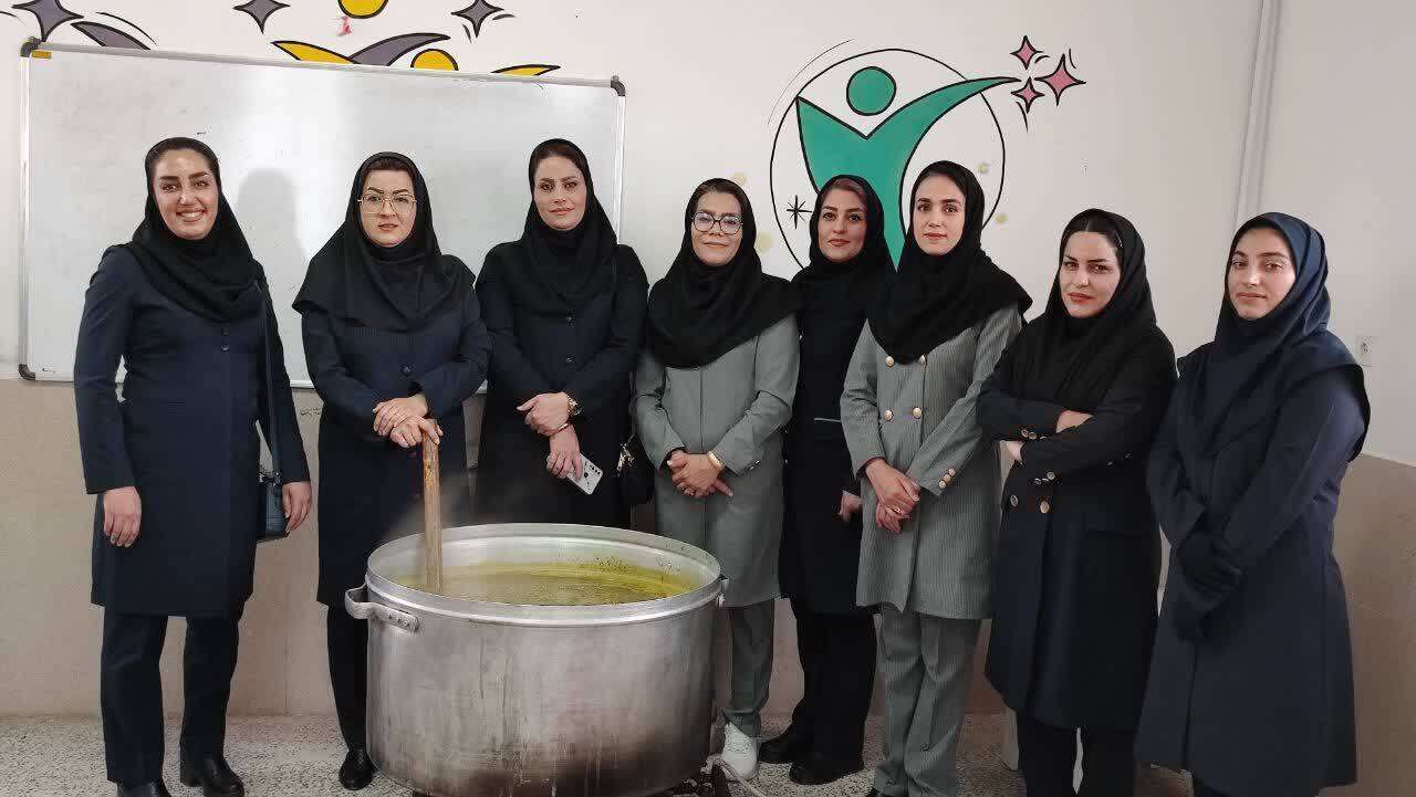 فرشتههای زمینی در ضیافت خاص الهی/ تصویری که از خدا بر ذهن روزهاولیها نقش بست فرشتههای زمینی در ضیافت خاص الهی/ تصویری که از خدا بر ذهن روزهاولیها نقش بست