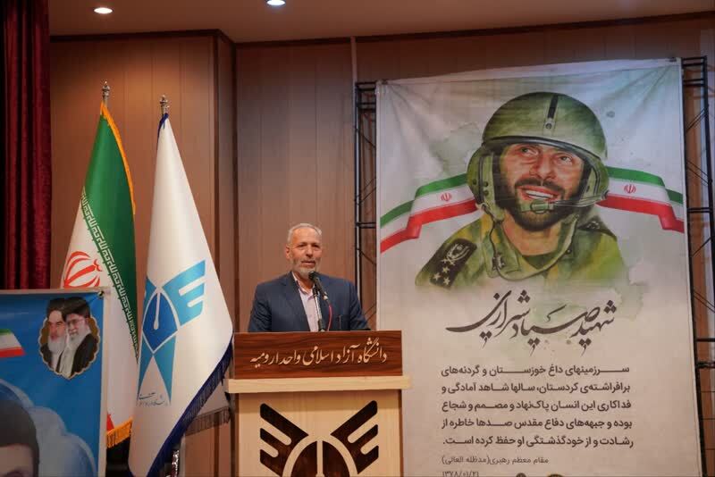 شهید صیاد شیرازی فرماندهی فروتن با نبوغ نظامی بالا بود شهید صیاد شیرازی فرماندهی فروتن با نبوغ نظامی بالا بود