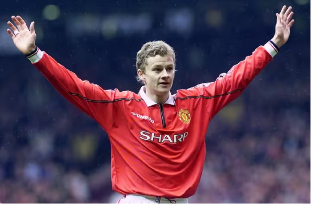 سولسشیر در آستانه چالشی جدید؛ چرا اسطوره منچستریونایتد در انتخابش، واسوس به خرج می‌دهد؟