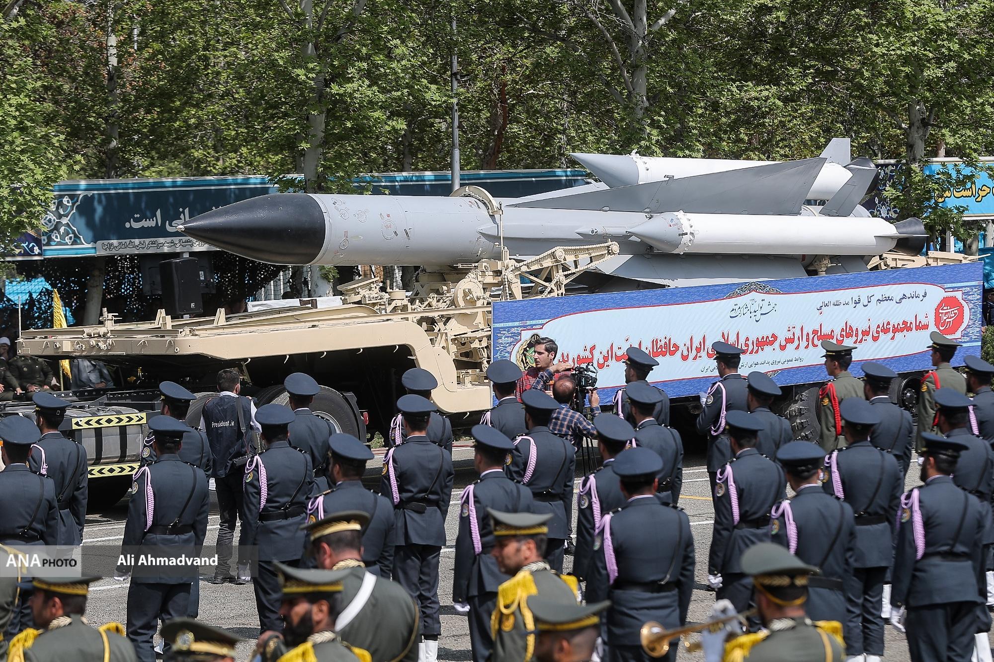 کدام دستاوردها و تجهیزات دفاعی در رژه روز ارتش به نمایش درآمد؟