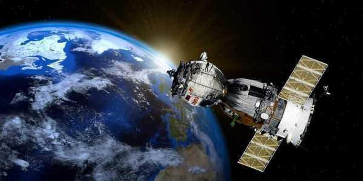 ماهواره ارتباطی چین وارد مدار ماه شد