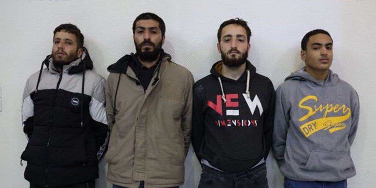 ناکامی گروه تروریستی داعش در حمله به حرم حضرت زینب (س) ناکامی گروه تروریستی داعش در حمله به حرم حضرت زینب (س)