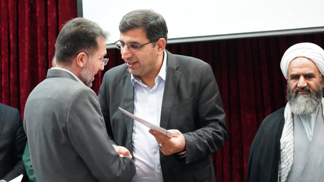 تربیت جوانان نخبه مأموریت مهم دانشگاه آزاد؛ رسیدن تعداد دانشجو در واحد ممسنی به ۳۷۰۰ نفر خارج از پیش‌بینی‌ها بود