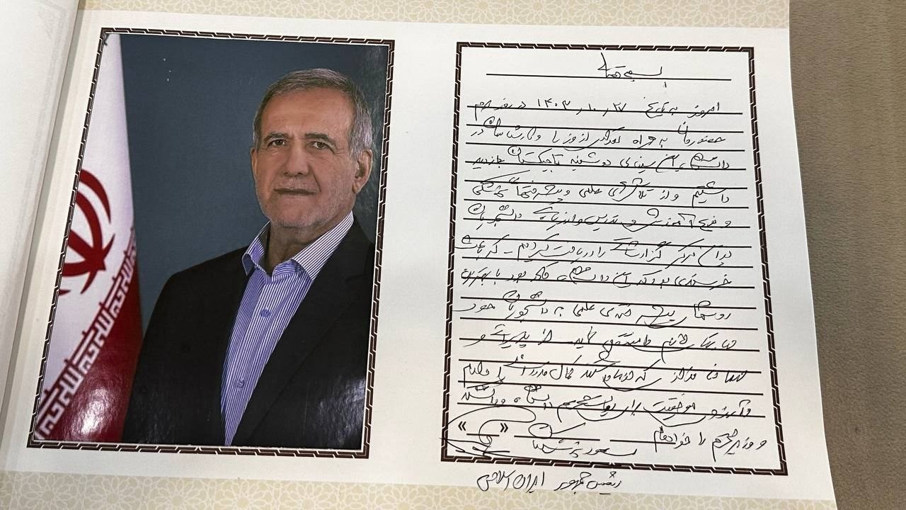 رئیس جمهور: کسی که میجنگد مغزش مشکل دارد رئیس جمهور: کسی که میجنگد مغزش مشکل دارد