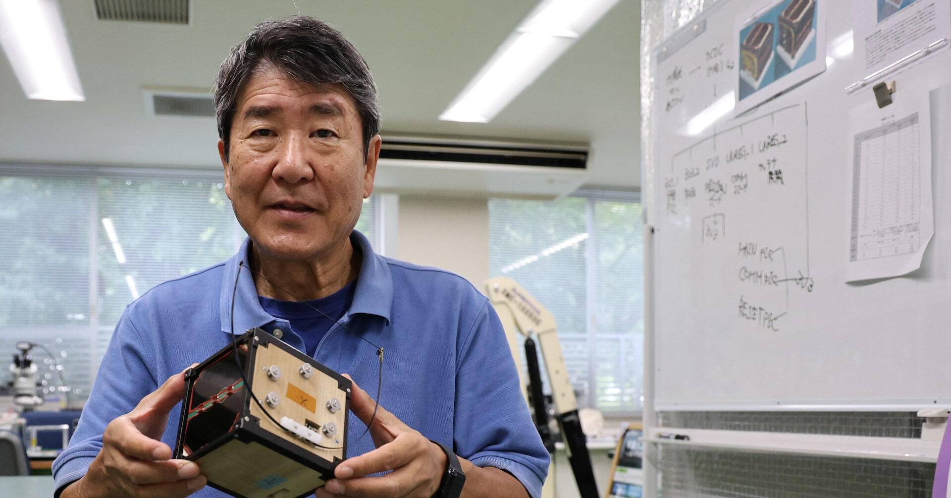 اولین ماهواره چوبی جهان در مدار زمین