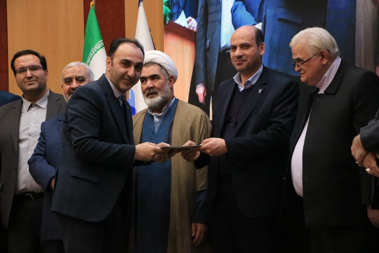 چهارمین جشنواره شعر همای رحمت در ایستگاه آخر؛ 80 اثر شعری خارجی دریافت شد