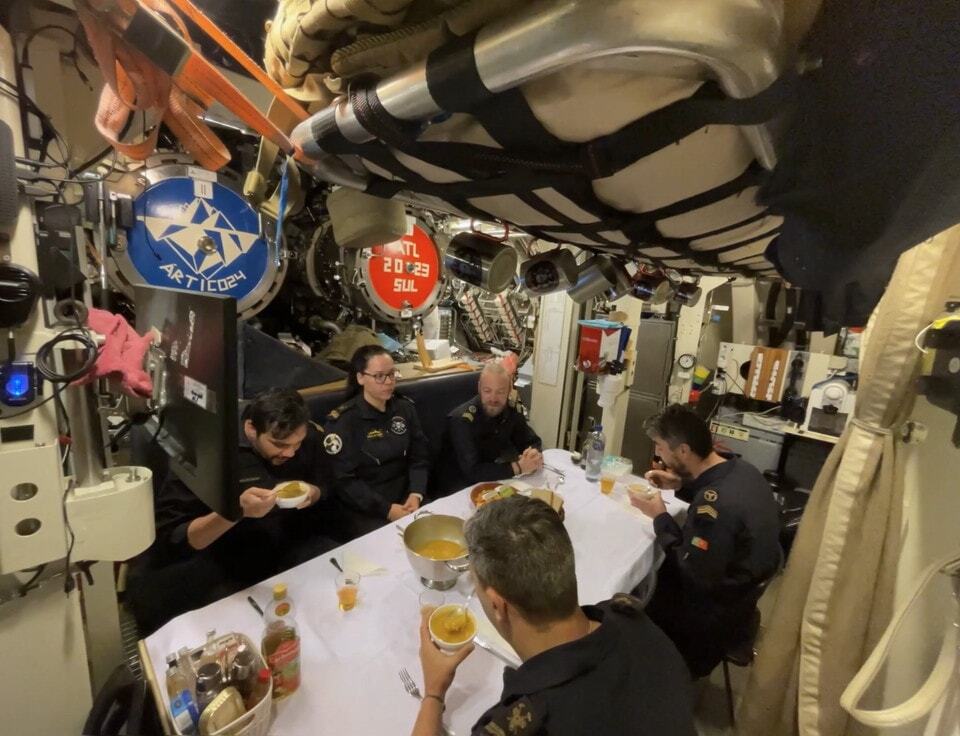 زیردریاییها در خدمت اکتشافات فضایی زیردریاییها در خدمت اکتشافات فضایی