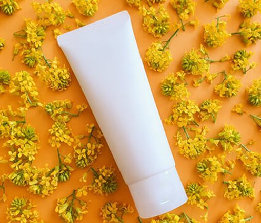 آشنایی با انواع خمیر دندان و تفاوتهای آنها آشنایی با انواع خمیر دندان و تفاوتهای آنها