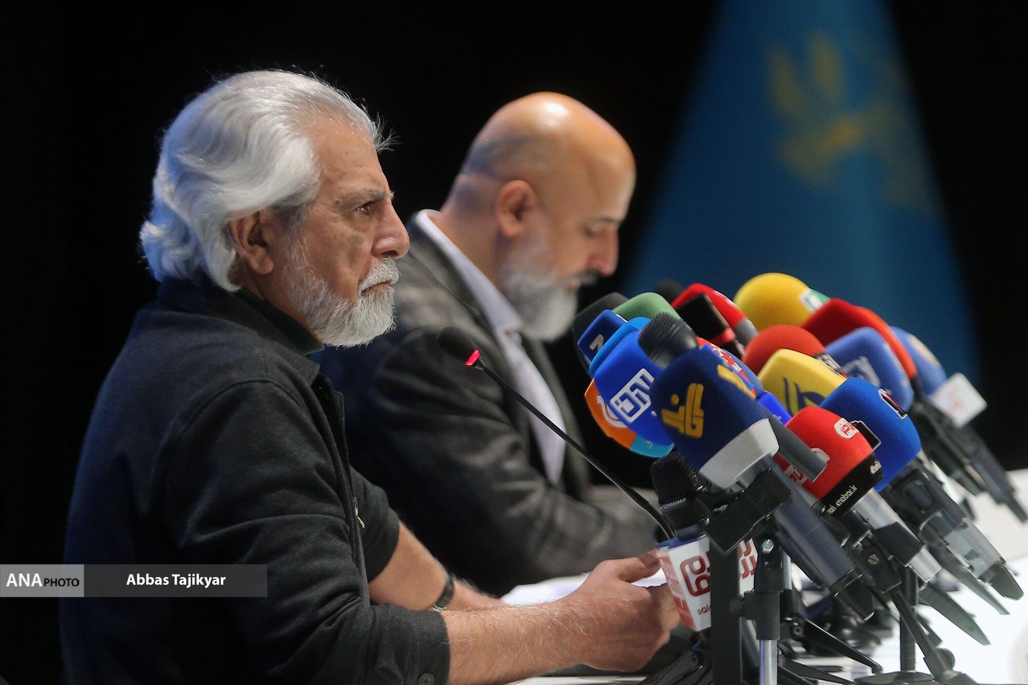 تجلیل از «والیزاده»، «الوند» و «رضا بابک» در افتتاحیه فیلم فجر/ به احترام سینما دبیری جشنواره را پذیرفتم تجلیل از «والیزاده»، «الوند» و «رضا بابک» در افتتاحیه فیلم فجر/ به احترام سینما دبیری جشنواره را پذیرفتم