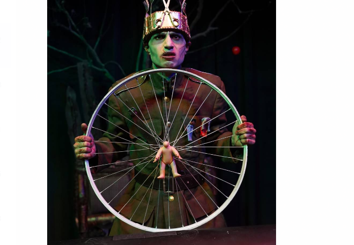 دولت نباید از حمایت بخش خصوصی شانه خالی کند!/حضور کمرنگ&zwnj; استان&zwnj;ها در جشنواره تئاتر فجر