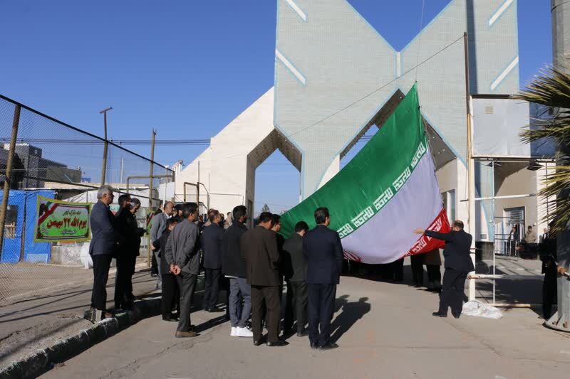 عطر یاد شهدای انقلاب اسلامی در دیار دانشگاهیان؛ دانشگاه آزاد نماد وحدت و همدلی شد